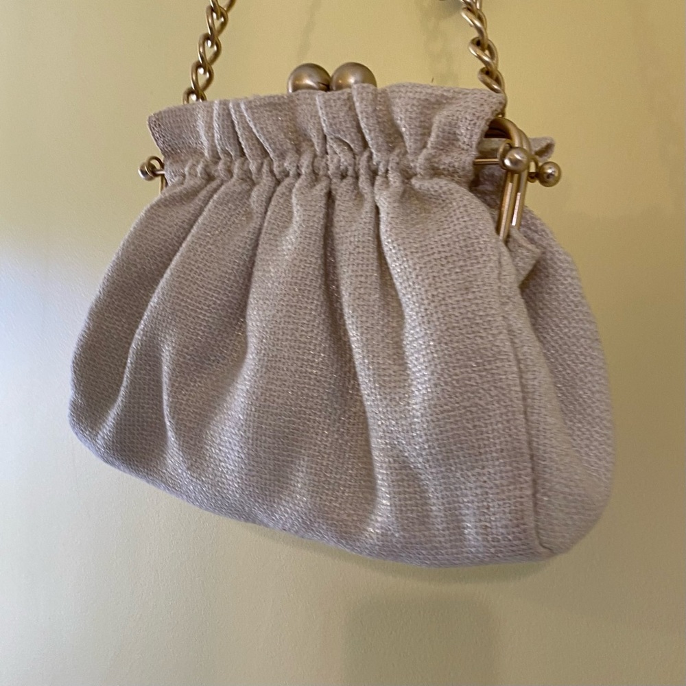Vintage purse, cream with gold trim - Picture 6 of 7